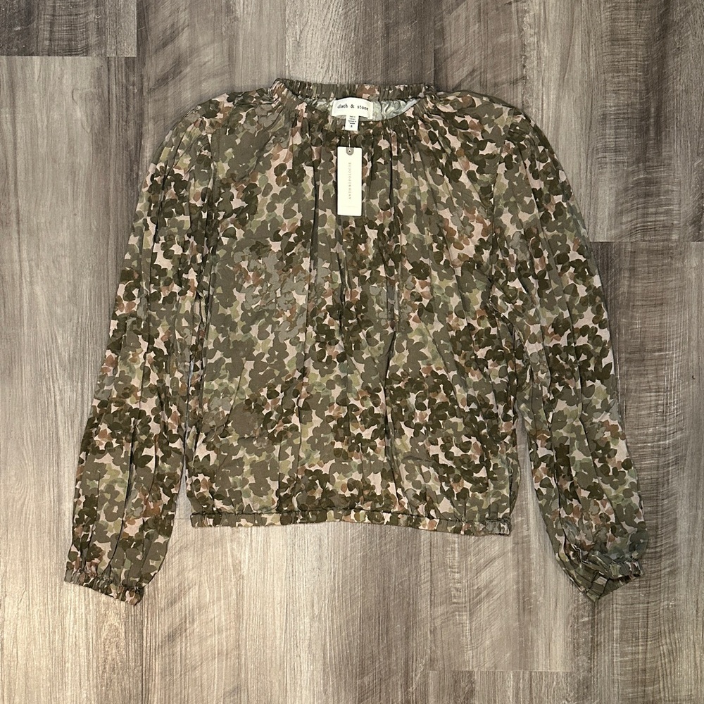 Cloth & Stone Anthropologie Green Camouflage Elastic Hems Blouse - Small - Picture 1 of 5